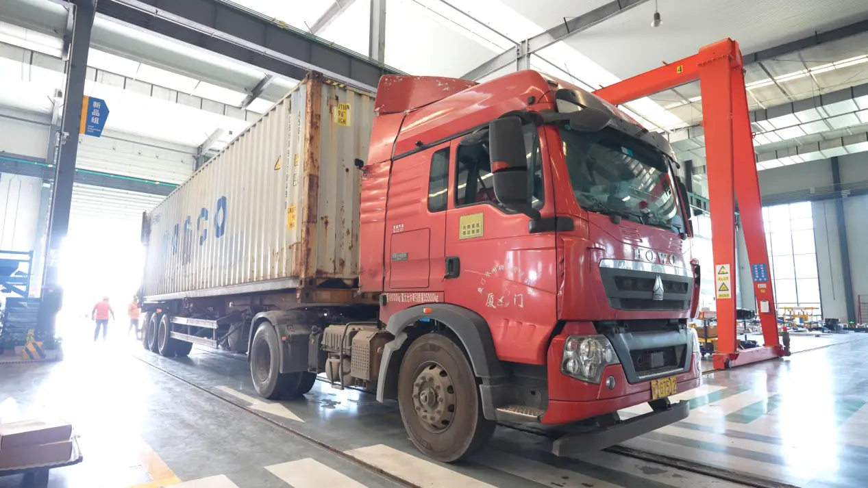 Prosjektforsendelse - Quangong Corporations ZN1000-2C helautomatiserte produksjonslinje setter seil mot Sørøst-Asia