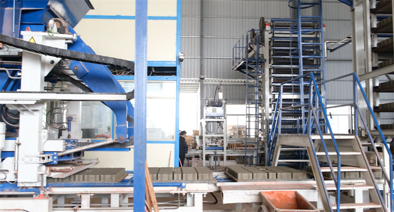 Én maskin, flere klosser, energisparing og karbonreduksjon, QGM Zenith 15-modellen skaper en 